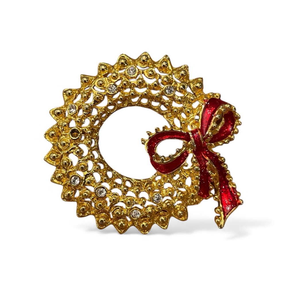 Rhinestone Gold Tone Christmas Wreath Bow Holiday Brooch Pin Vintage Festive